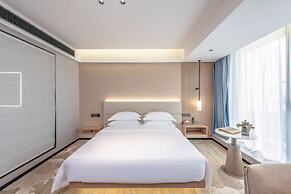 Stay at Guilin Scenic Spot