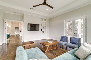 9 Mi to Downtown Houston: Spacious Group Getaway