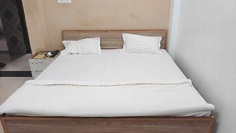 THE PACHOURI HOTEL & RESTAURENT