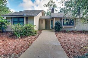Near Golf Course: Hilton Head Home w/ Private Pool