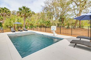 Near Golf Course: Hilton Head Home w/ Private Pool