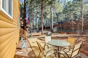 10 Mi to Dtwn Flagstaff: Serene Cabin w/ Decks