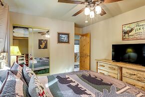 10 Mi to Dtwn Flagstaff: Serene Cabin w/ Decks