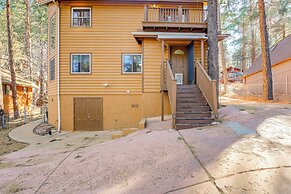 10 Mi to Dtwn Flagstaff: Serene Cabin w/ Decks
