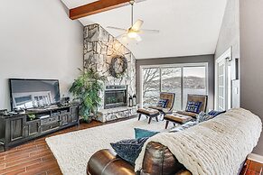 Boat, Swim & Enjoy Lake Views: Osage Beach Retreat