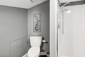 Boat, Swim & Enjoy Lake Views: Osage Beach Retreat