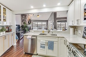 Boat, Swim & Enjoy Lake Views: Osage Beach Retreat