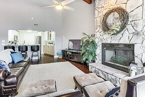 Boat, Swim & Enjoy Lake Views: Osage Beach Retreat