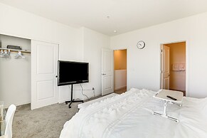 4 Mi to Dtwn: Family-friendly Townhome in Reno