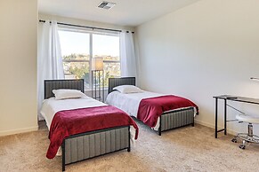 4 Mi to Dtwn: Family-friendly Townhome in Reno