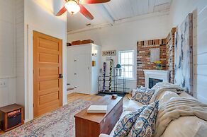 1 Mi to Cranmore Mountain: Charming Conway Apt!