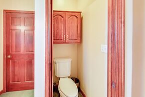 3 Mi to Dtwn: Mtn-view Red Lodge Retreat!