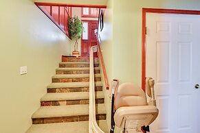 3 Mi to Dtwn: Mtn-view Red Lodge Retreat!