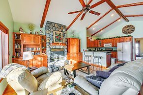 3 Mi to Dtwn: Mtn-view Red Lodge Retreat!