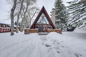 Hot Tub + Fire Pit: Cozy Cabin in Red Lodge!