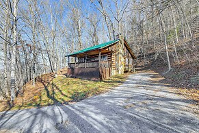 Near Hiking & Rafting: Bryson City Gem w/ Hot Tub!