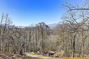 Near Hiking & Rafting: Bryson City Gem w/ Hot Tub!