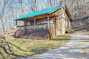 Near Hiking & Rafting: Bryson City Gem w/ Hot Tub!