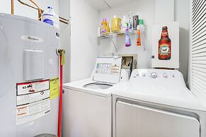 2 Mi to Skiing: Blue Ridge Mtn Cabin w/ Hot Tub!