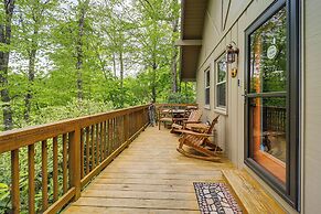 2 Mi to Skiing: Blue Ridge Mtn Cabin w/ Hot Tub!