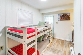 2 Mi to Skiing: Blue Ridge Mtn Cabin w/ Hot Tub!