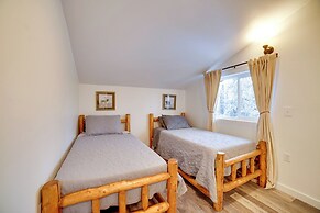 Walk to Kenai River: Forested Fisherman's Cabin!