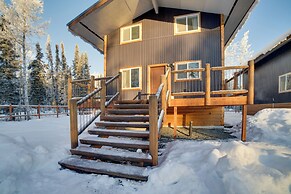 Walk to Kenai River: Forested Fisherman's Cabin!