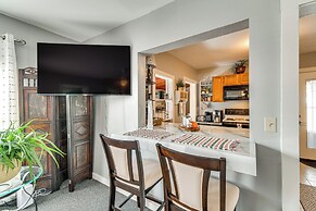 5 Mi to Dtwn Syracuse: Updated Apartment!