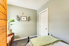 5 Mi to Dtwn Syracuse: Updated Apartment!