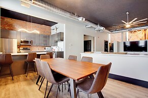 Downtown Quincy Condo w/ Washington Park Views!