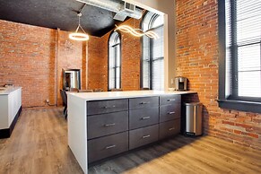 Downtown Quincy Condo w/ Washington Park Views!