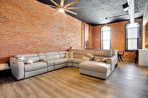 Downtown Quincy Condo w/ Washington Park Views!