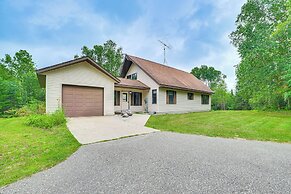 Remote & Peaceful Getaway w/ Games in Eckerman