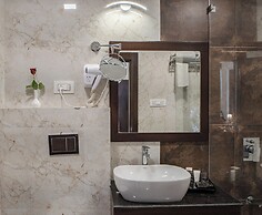 THE COURTYARD - Beyond Bar & Club