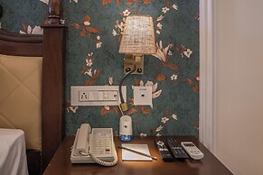 THE COURTYARD - Beyond Bar & Club