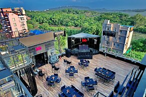 THE COURTYARD - Beyond Bar & Club