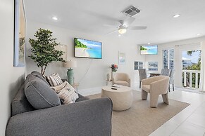 21591 Waterfront Duplex With Pool And Spa 2 Bedroom Condo