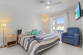 21591 Waterfront Duplex With Pool And Spa 2 Bedroom Home