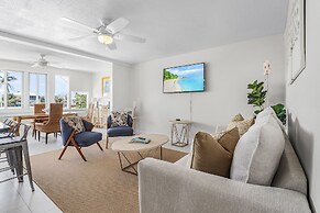 21591 Waterfront Duplex With Pool And Spa 2 Bedroom Home