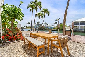 21591 Waterfront Duplex With Pool And Spa 2 Bedroom Home