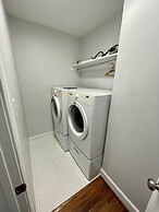 Big Waterfront House W/ Amazing View And Swim Deck 3 Bedroom Home