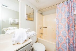 Phoenix Iii 3084 2 Bedroom Condo