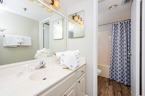 Phoenix Iii 3084 2 Bedroom Condo