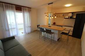 Elegant Retreat With Pool View