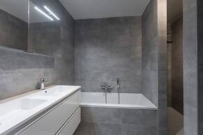 Spacious New-build Apartment With Large Terrace