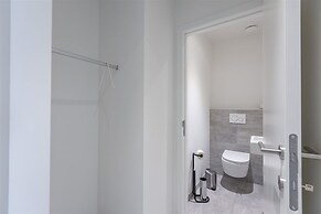Spacious New-build Apartment With Large Terrace