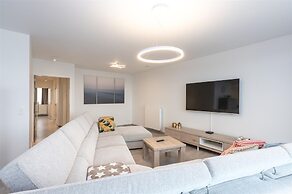 Spacious New-build Apartment With Large Terrace