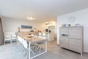 Spacious New-build Apartment With Large Terrace