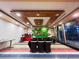 HOTEL INDRALOK INN