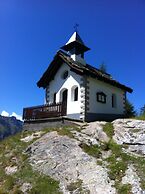 Chalet in Saas Fee Near Ski Slopes